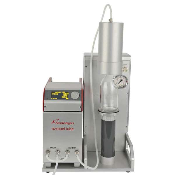 Nano ölçekte sıvı analiz cihazı, yüksek hassasiyetli yağ ve sıvı ölçümü sağlar.