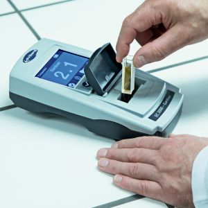 EC 2000 Gardner Elektronik Renk Komparatörü